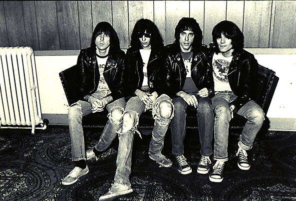 Los-Ramones-Converse